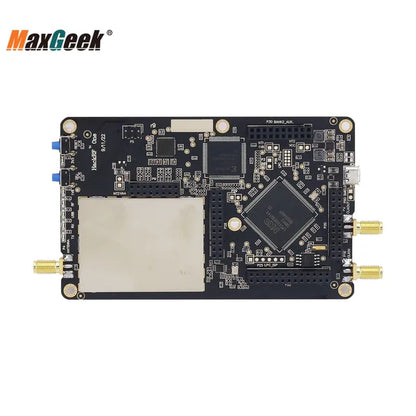 Upgraded HackRF One R9 with PortaPack H2 - Enhanced SDR Capabilities from 1MHz to 6GHz
